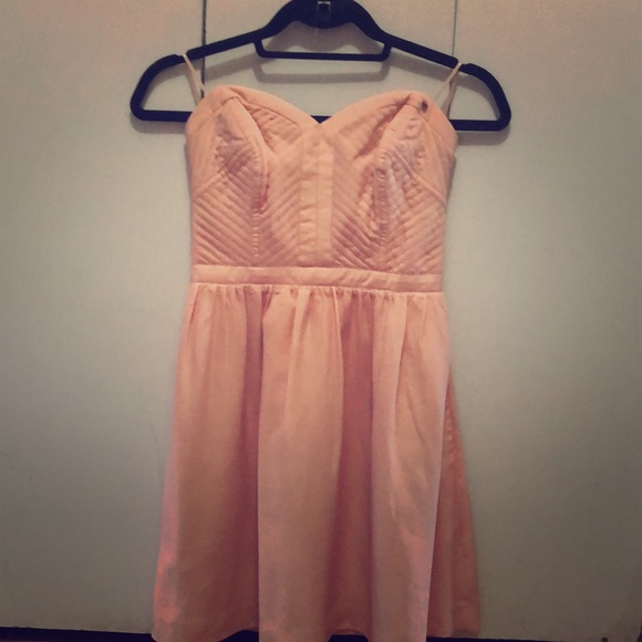 Guess dress - Picture 1 of 3